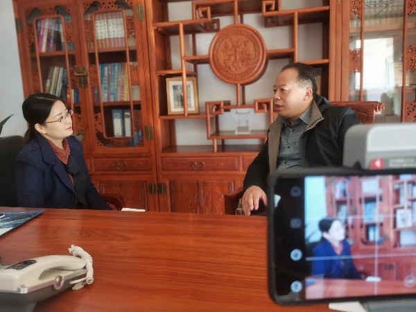 陕西新利全站体育官网登录网址董事长杨景红接受采访：互联网营销之路，我们一直在进步