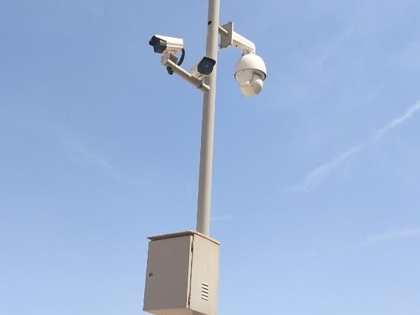 老人摔倒扶不扶？看看周围有没有视频监控系统？